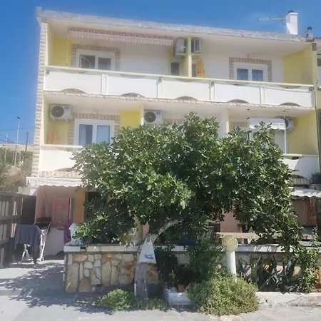 Apartman Alen Dinjiska