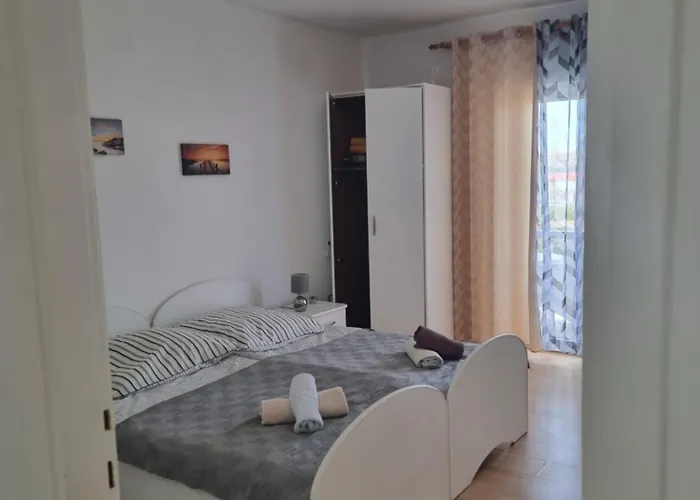 Alen Apartamento Dinjiška